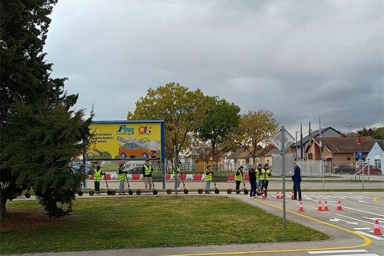 Slika /PU_VS/Akcije/predavanja/edukacija3.jpg